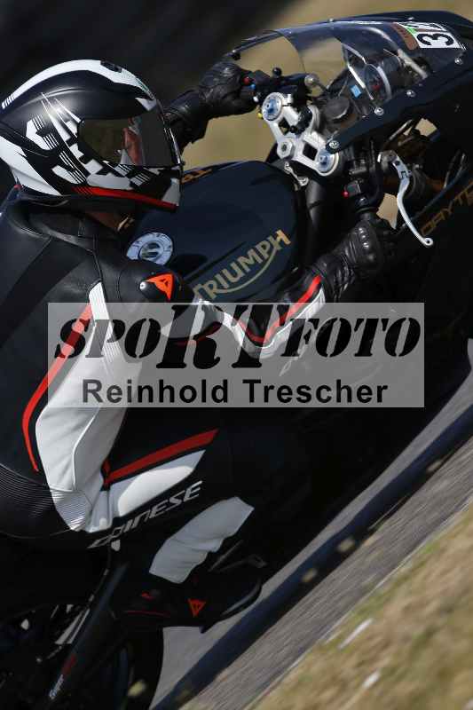 /Archiv-2023/28 05.06.2023 Moto Club Anneau du Rhin/vert-medium/32